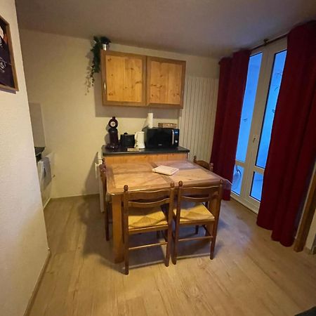 Petit Appartement Labellise Les 2 Alpes Residence Arc En Ciel Telesiege Petite Aiguille Les Deux Alpes Bagian luar foto