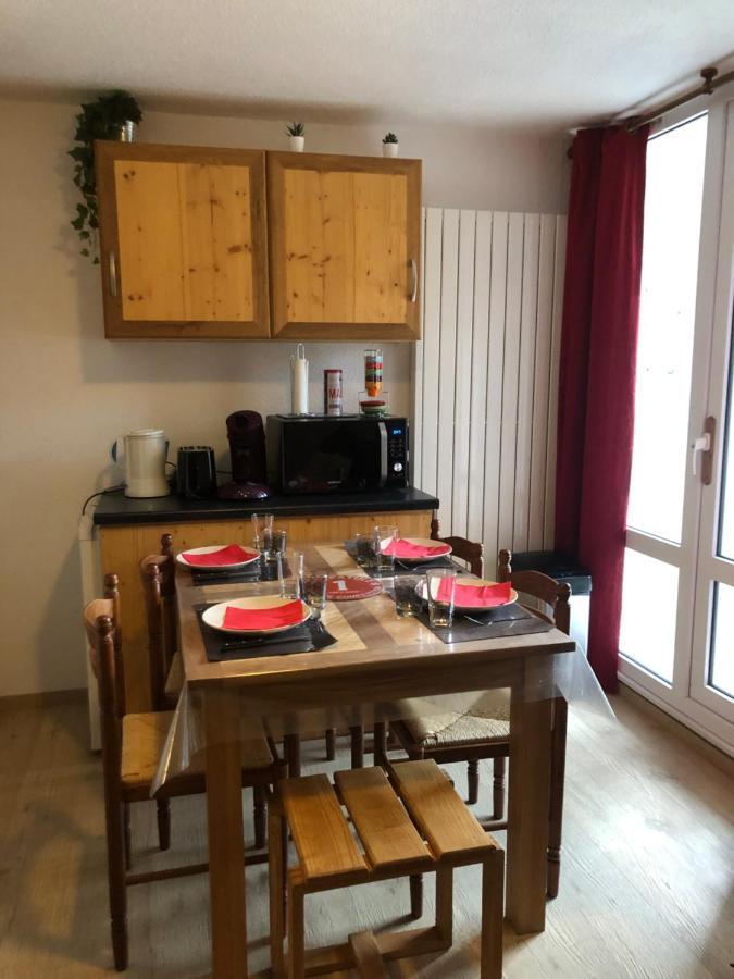 Petit Appartement Labellise Les 2 Alpes Residence Arc En Ciel Telesiege Petite Aiguille Les Deux Alpes Bagian luar foto